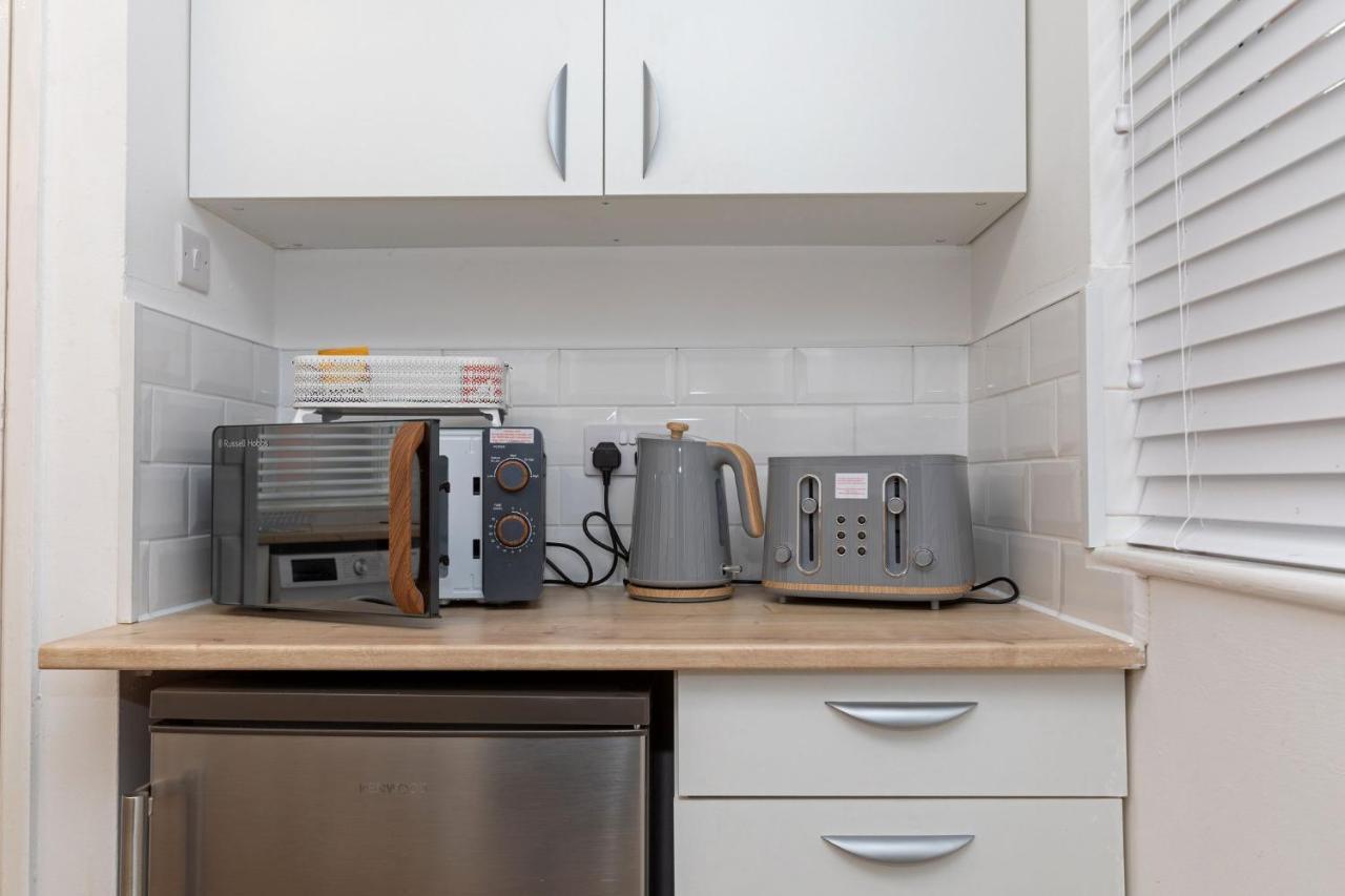 1 Bed Holiday Apartment,Pets Are Welcome Веймут Екстер'єр фото