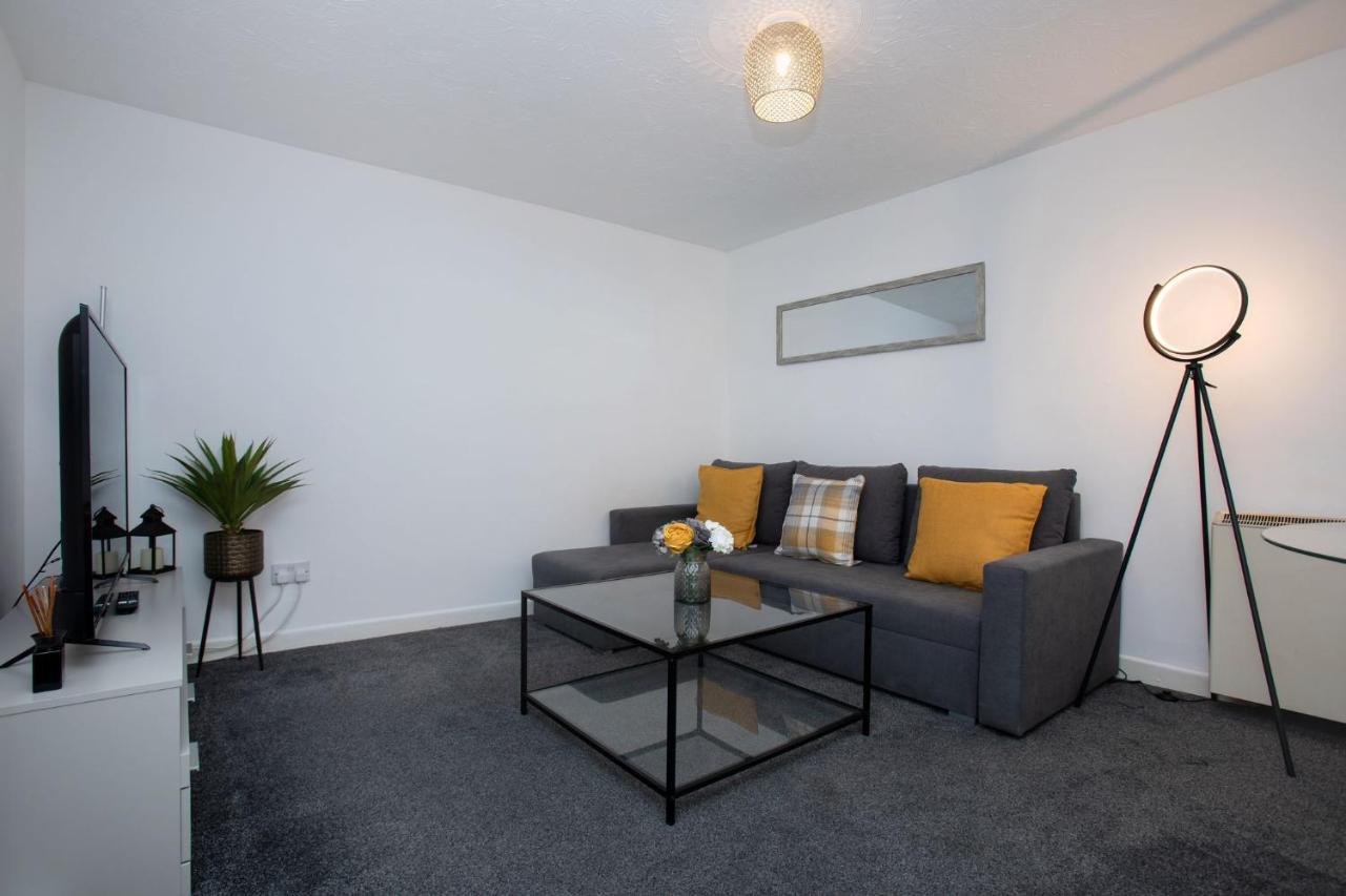 1 Bed Holiday Apartment,Pets Are Welcome Веймут Екстер'єр фото